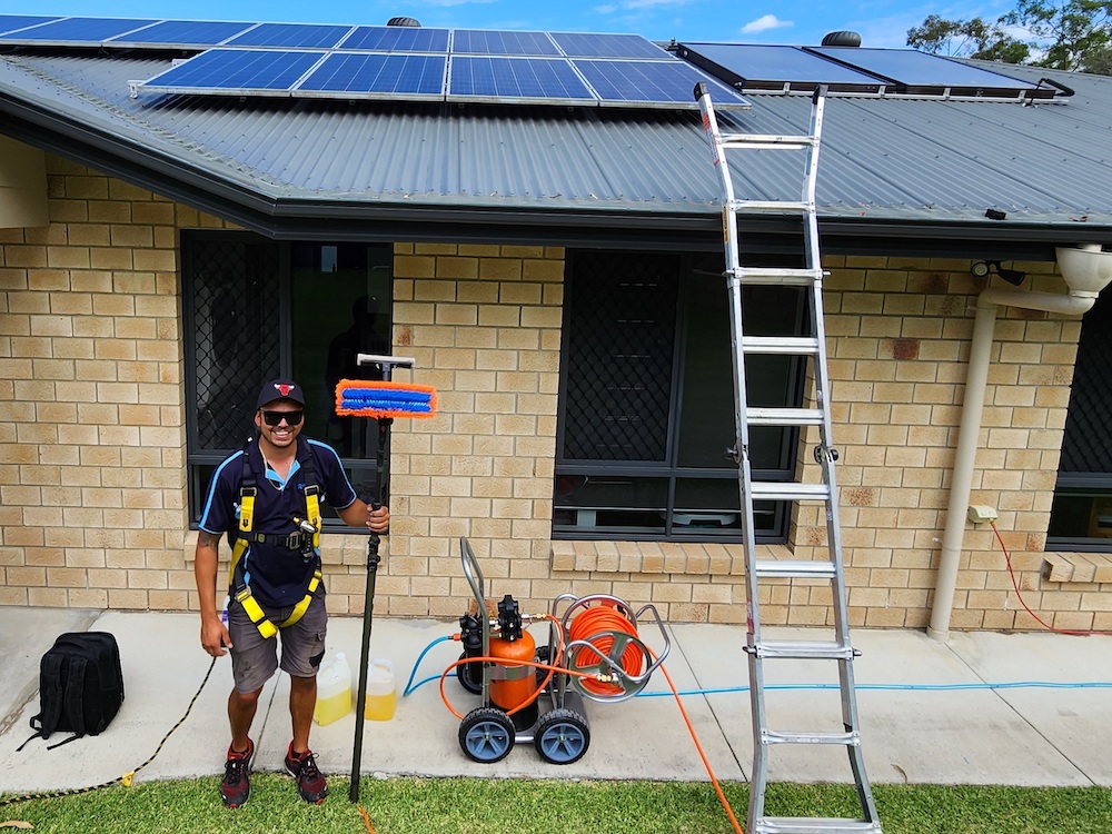 solar panel cleaning house